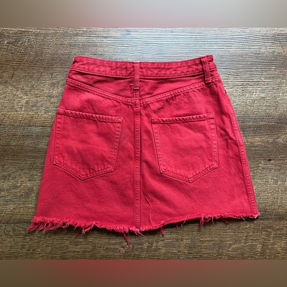 ABERCROMBIE & FITCH red denim distressed mini skirt sz 2 Zoe natural rise casual - Picture 3 of 9